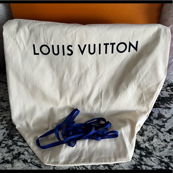 Louis Vuitton Keepall 100% authentic & new. Rare limited edition. Have receipts - Picture 12 of 12